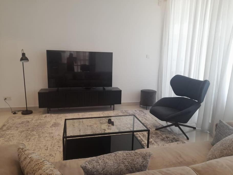 360 Building - View 2 Bedroom